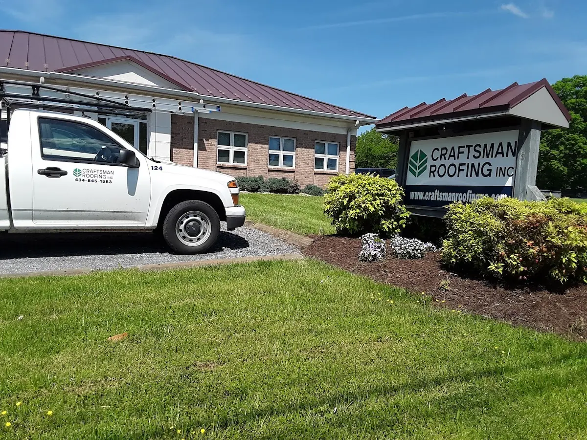 Quality Gutter & Downspout Repair by experienced craftsmen in Welwyn Park